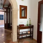 Casa Nuria, Haus Im Zentrum Von Pollensa, 10 Meter Von Der Calvario Treppe Entfernt, Fuer 6 Personen, Mit Wifi Und Klimaanlage,