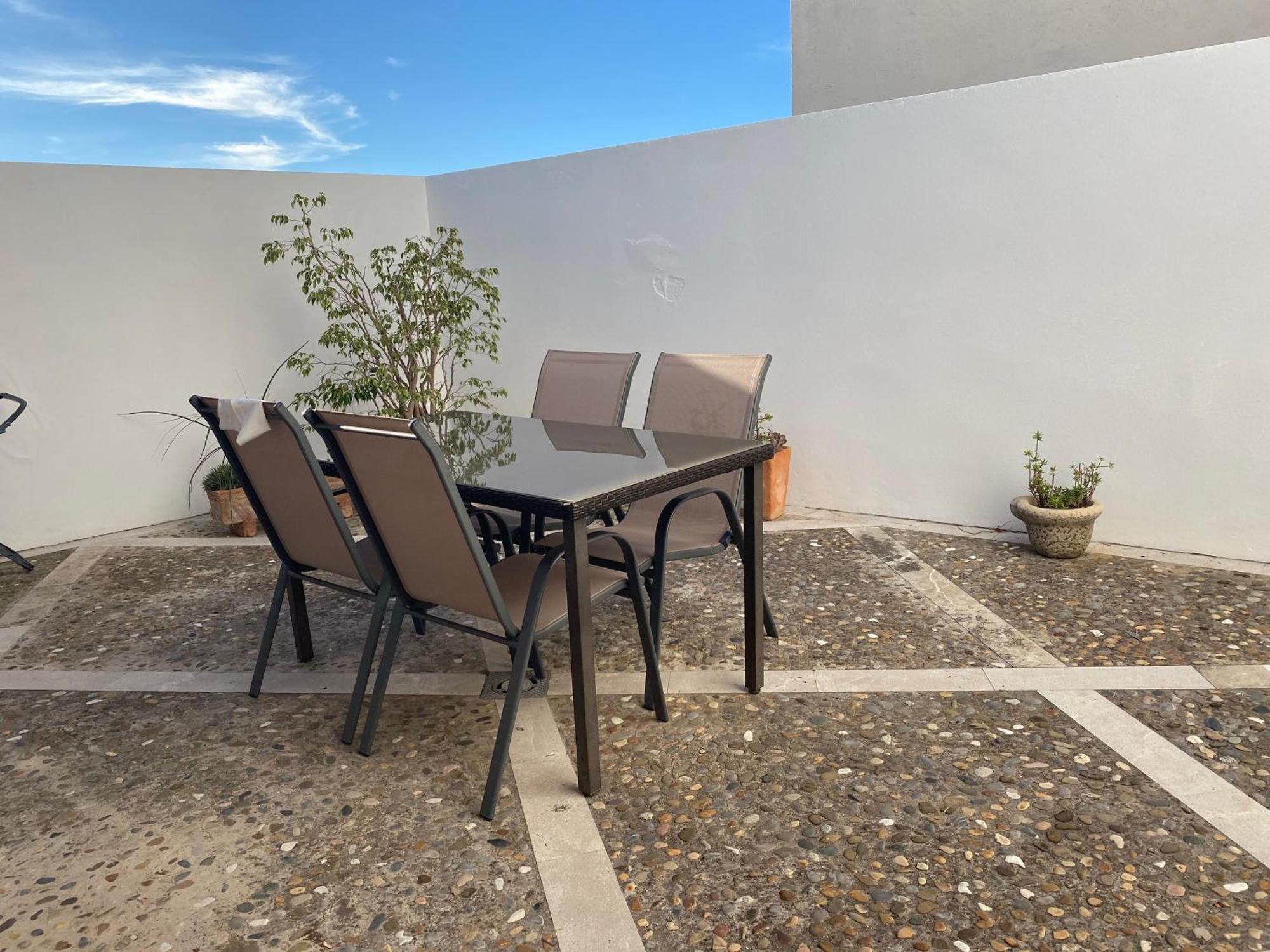 Casa Nuria, Haus Im Zentrum Von Pollensa, 10 Meter Von Der Calvario Treppe Entfernt, Fuer 6 Personen, Mit Wifi Und Klimaanlage, Holiday home Pollenca