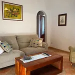 Casa Nuria, Haus Im Zentrum Von Pollensa, 10 Meter Von Der Calvario Treppe Entfernt, Fuer 6 Personen, Mit Wifi Und Klimaanlage,