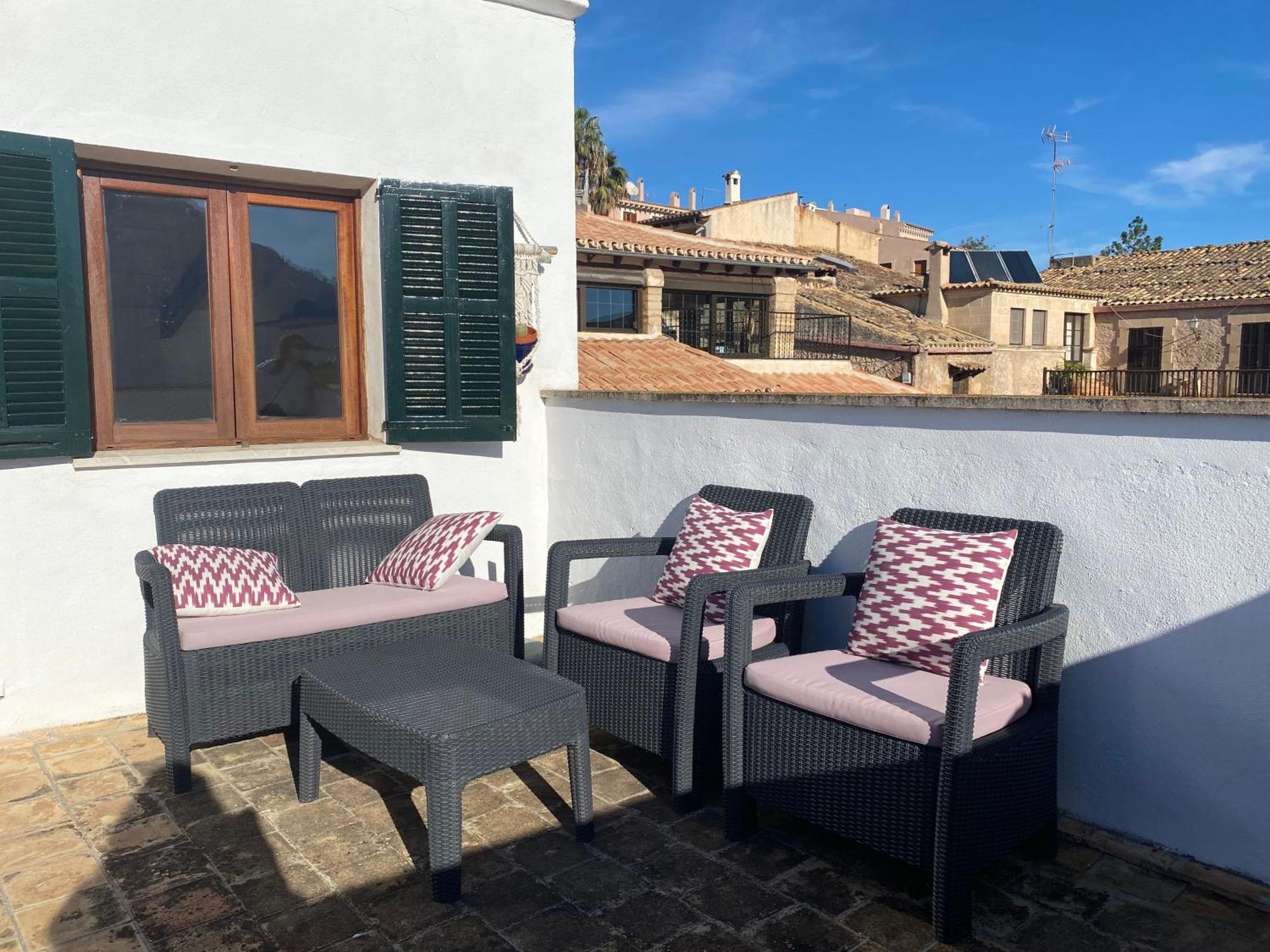 Casa Nuria, Haus Im Zentrum Von Pollensa, 10 Meter Von Der Calvario Treppe Entfernt, Fuer 6 Personen, Mit Wifi Und Klimaanlage, Ferienhaus *
