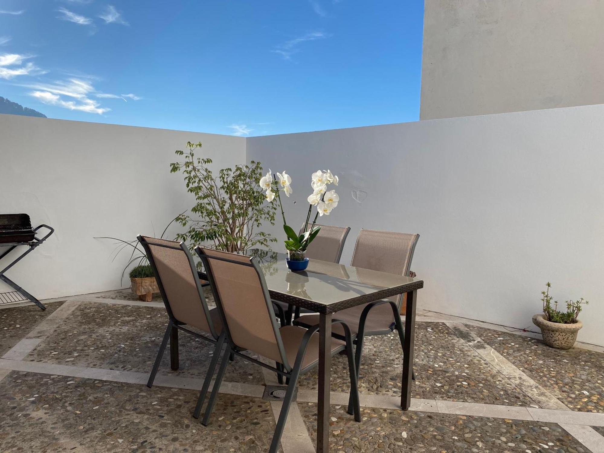 Ferienhaus Casa Nuria, Haus Im Zentrum Von Pollensa, 10 Meter Von Der Calvario Treppe Entfernt, Fuer 6 Personen, Mit Wifi Und Klimaanlage, Pollença